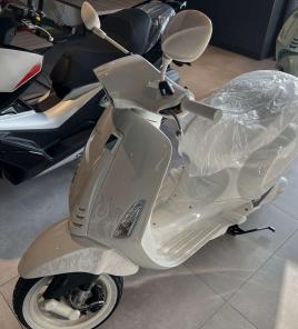 VESPA SPRİNT JUSTIN BIEBER