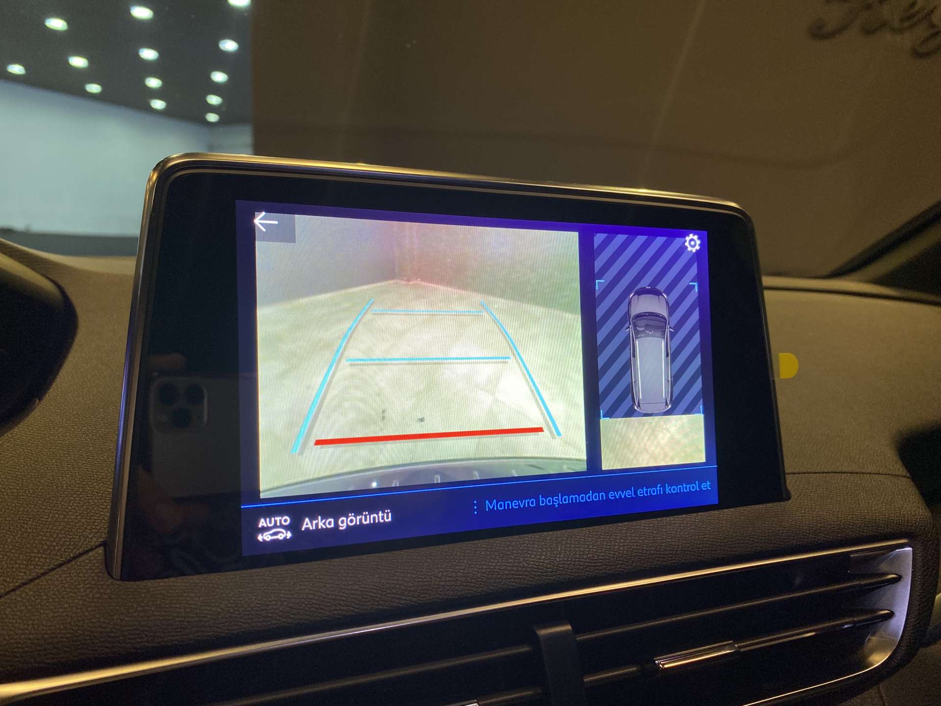 PEUGEOT 5008 ALLURE 1.5 BLUEHDI 130HP EAT8