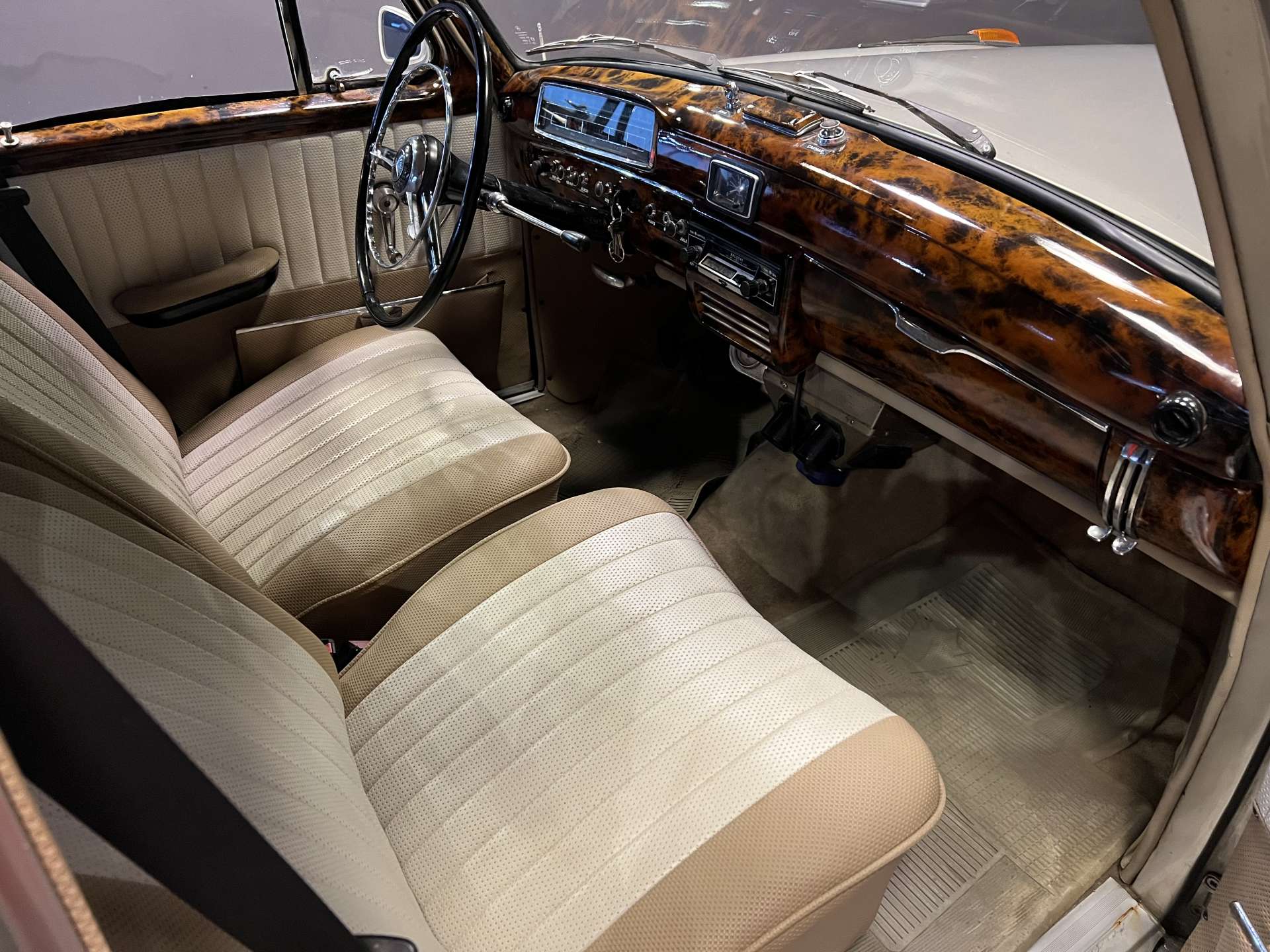 MERCEDES BENZ 220A  1954 GRİ