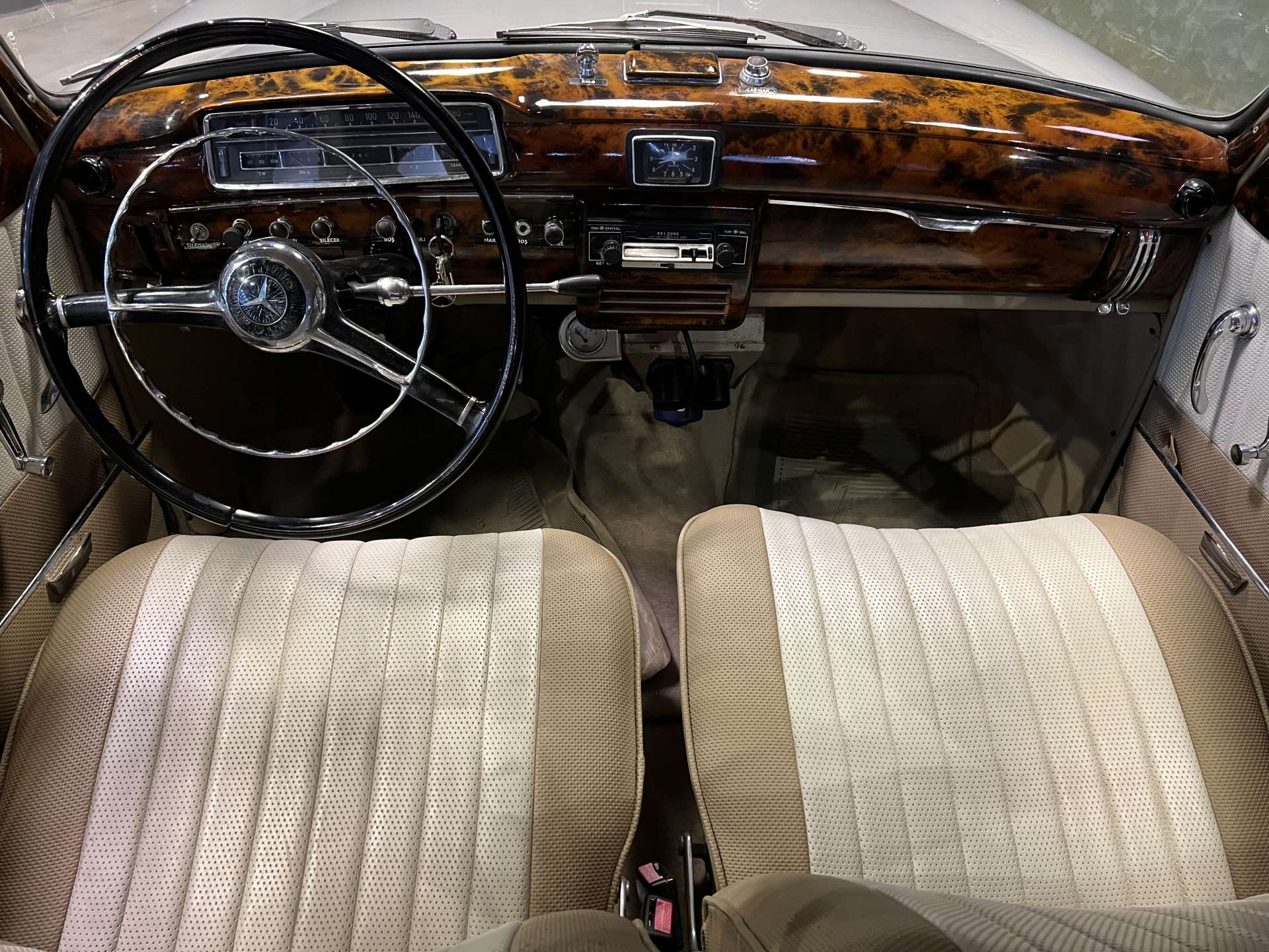 MERCEDES BENZ 220A  1954 GRİ