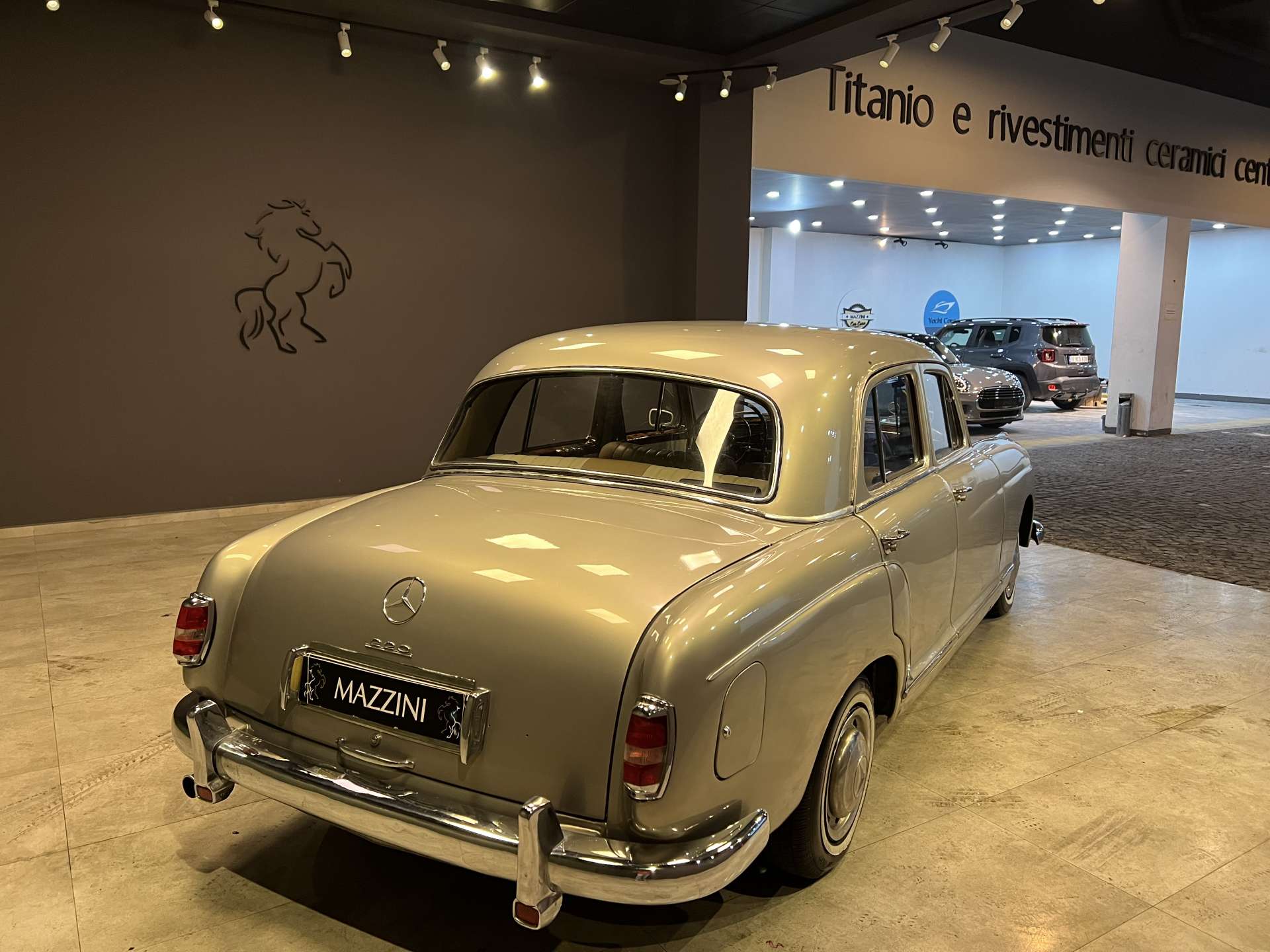 MERCEDES BENZ 220A  1954 GRİ