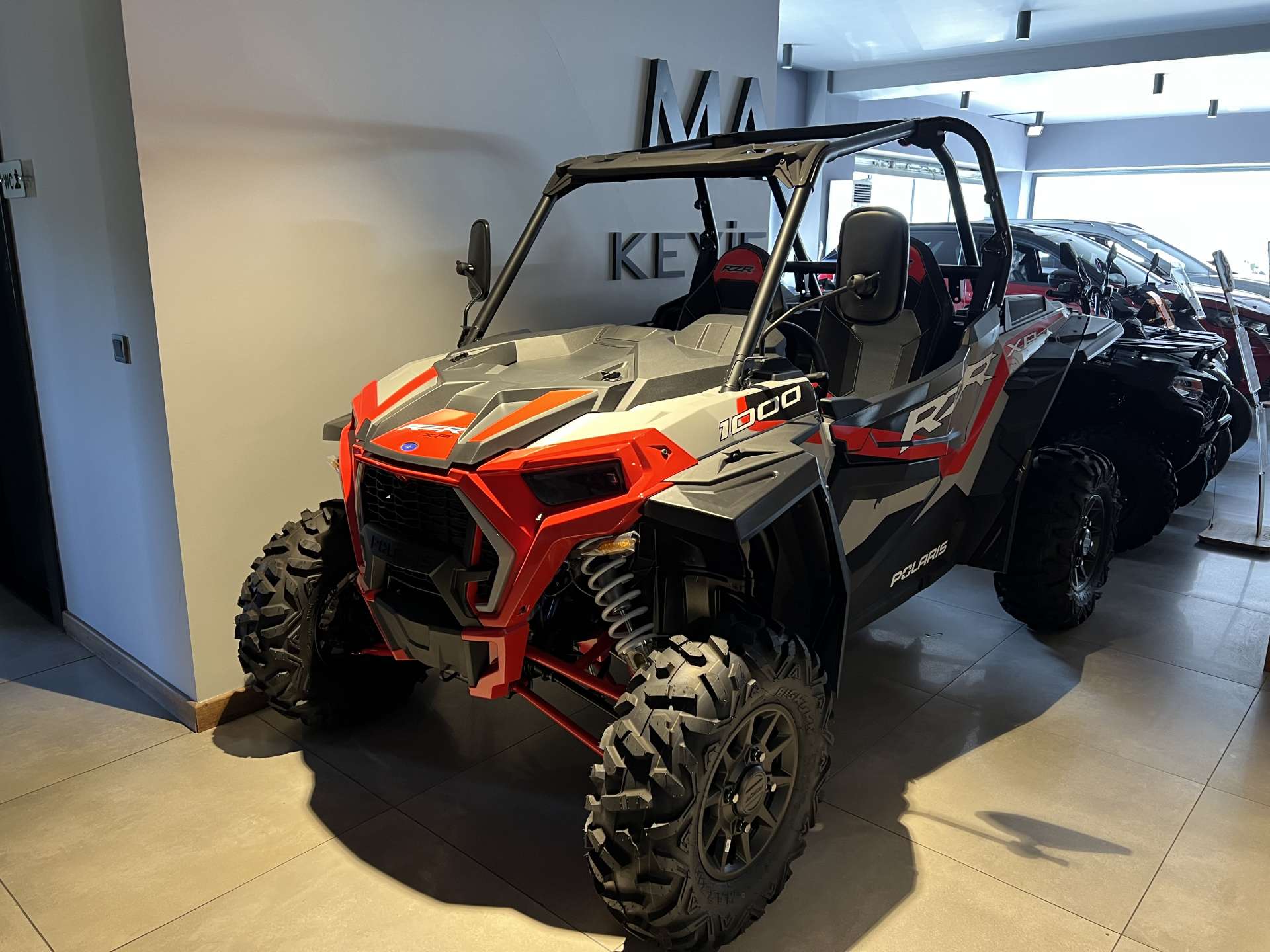 POLARIS RZR XP 1000
