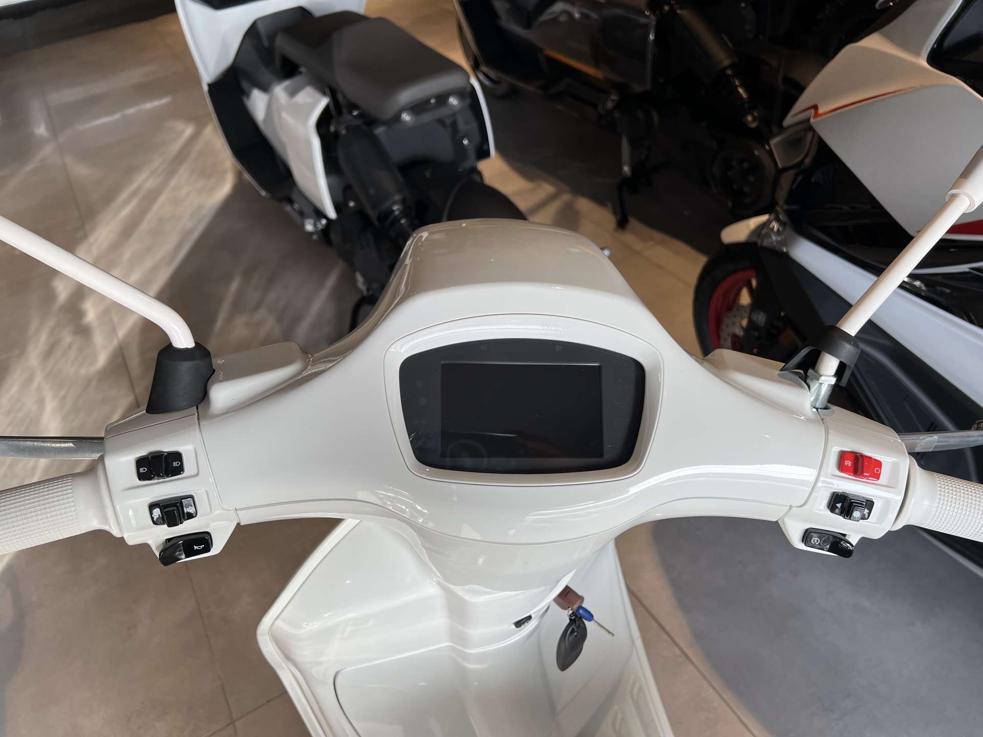 VESPA SPRİNT JUSTIN BIEBER