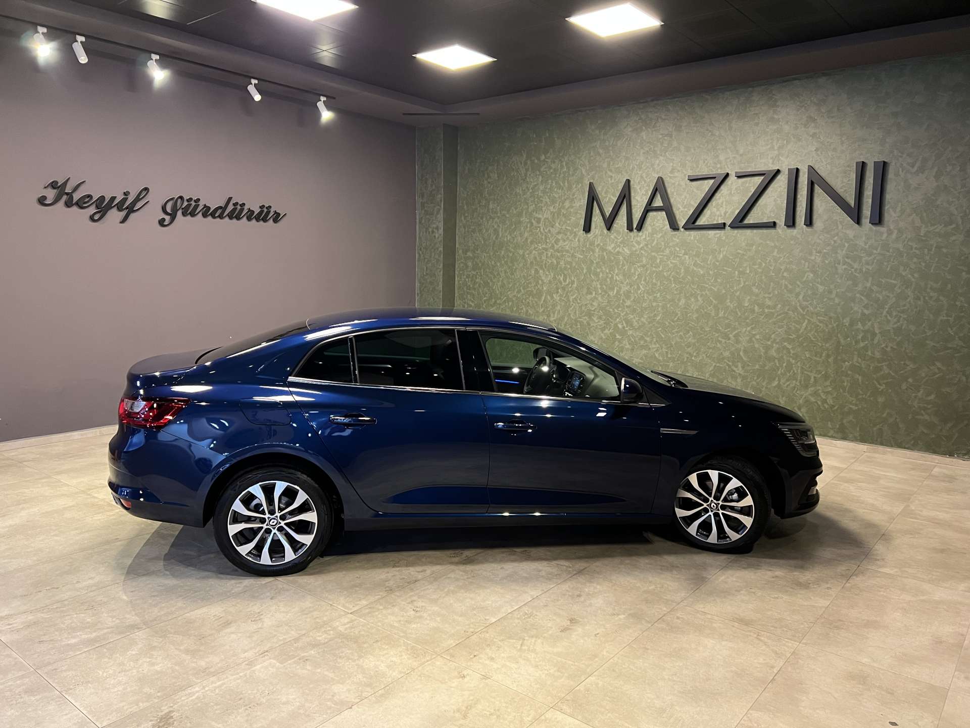 RENAULT MEGANE 1.3 TCE EDC  ICON