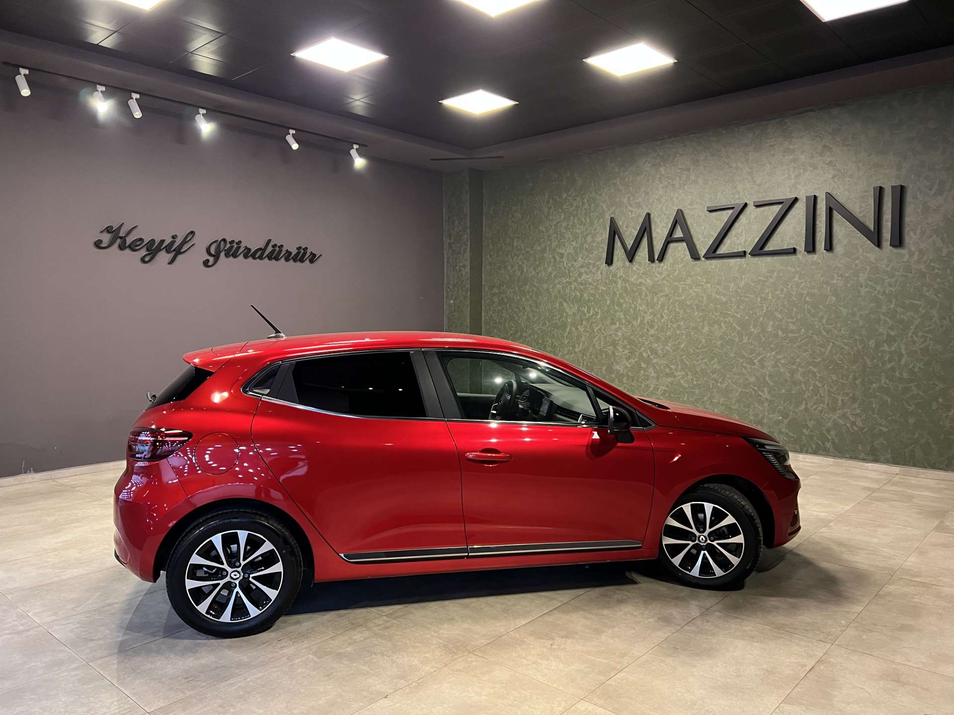 RENAULT CLİO 1.0 TCE XTRONIC ICON