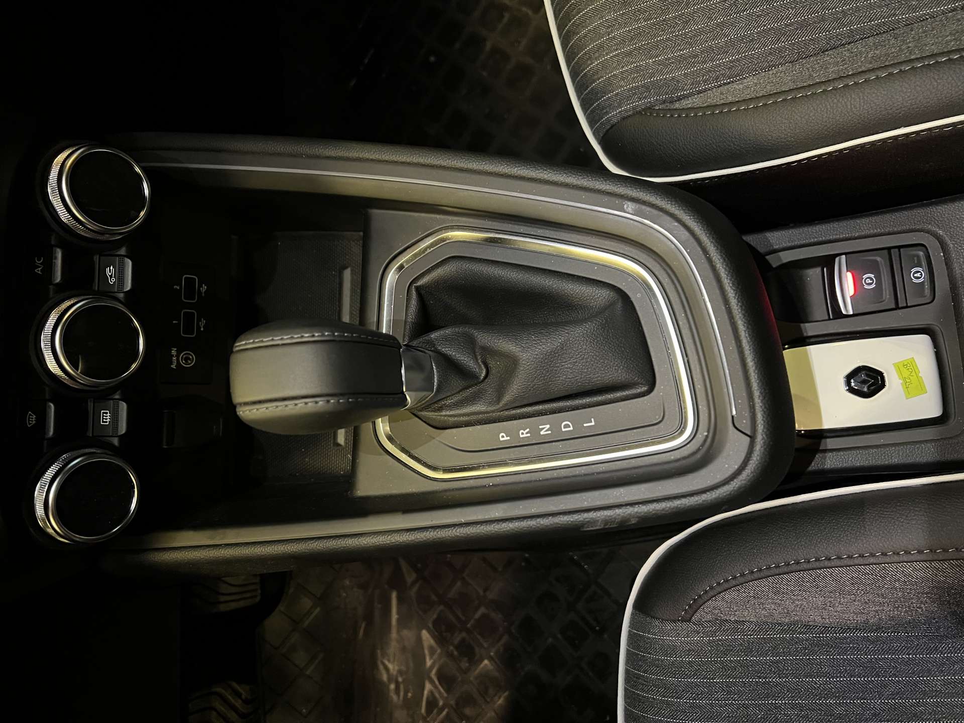 RENAULT CLİO 1.0 TCE XTRONIC ICON