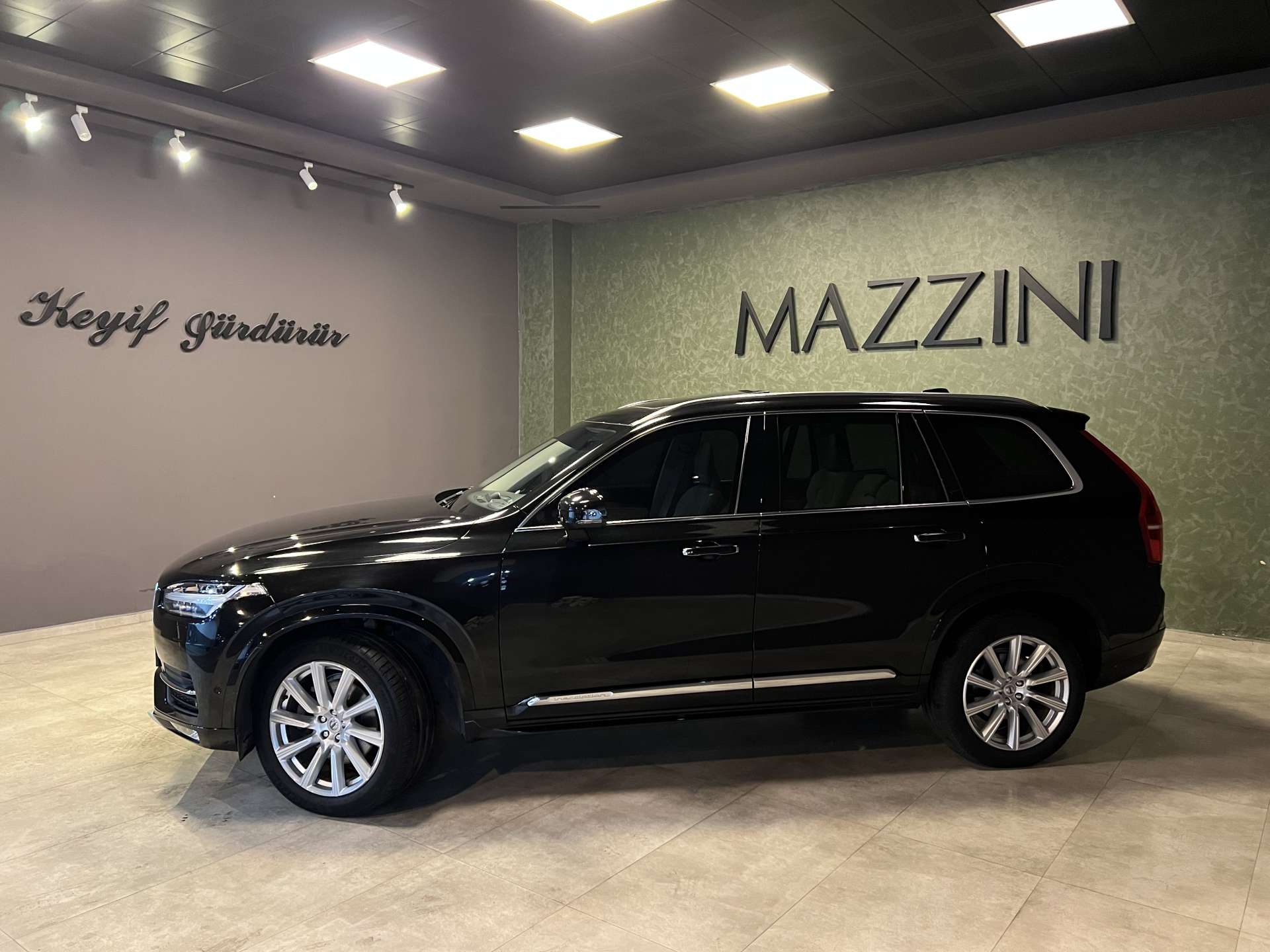 VOLVO XC90 2.0 D5 INSCRIPTION GEARTRONIC