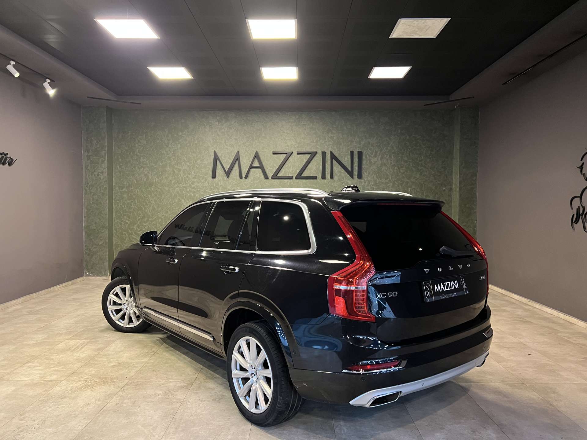 VOLVO XC90 2.0 D5 INSCRIPTION GEARTRONIC