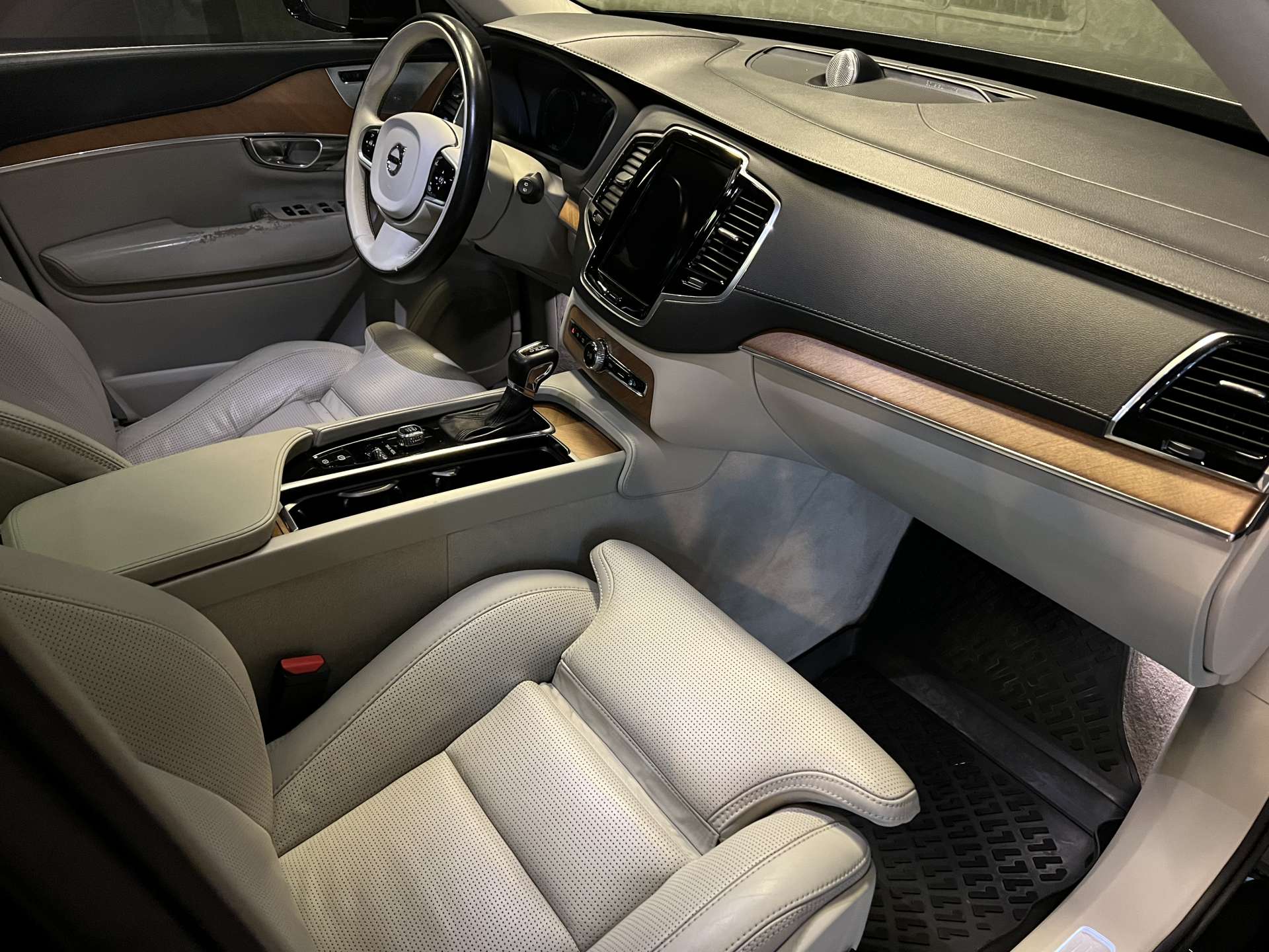 VOLVO XC90 2.0 D5 INSCRIPTION GEARTRONIC