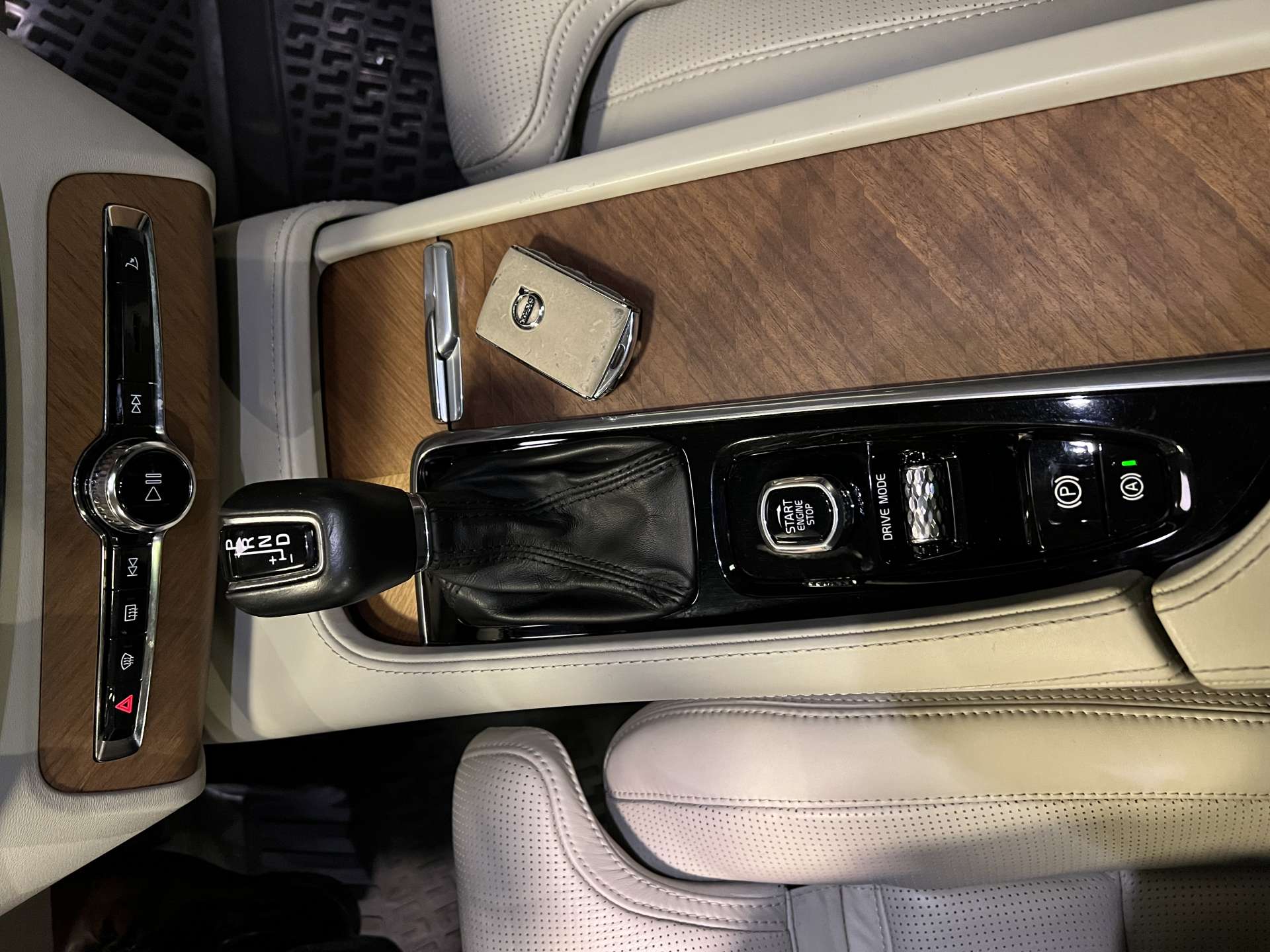 VOLVO XC90 2.0 D5 INSCRIPTION GEARTRONIC