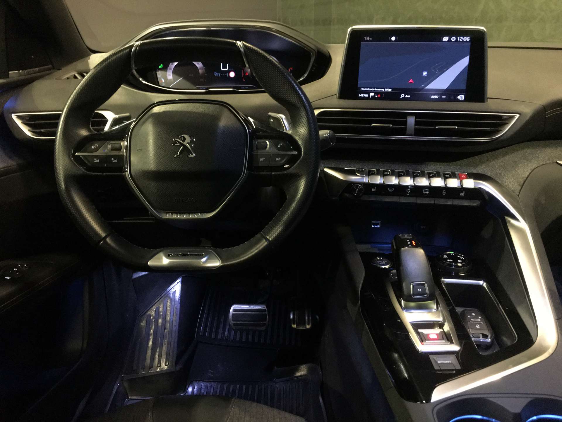 PEUGEOT 3008 1.6 2018 BEYAZ