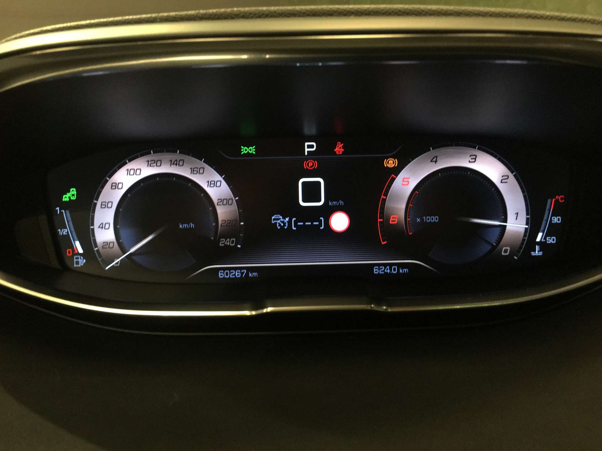 PEUGEOT 3008 1.6 2018 BEYAZ