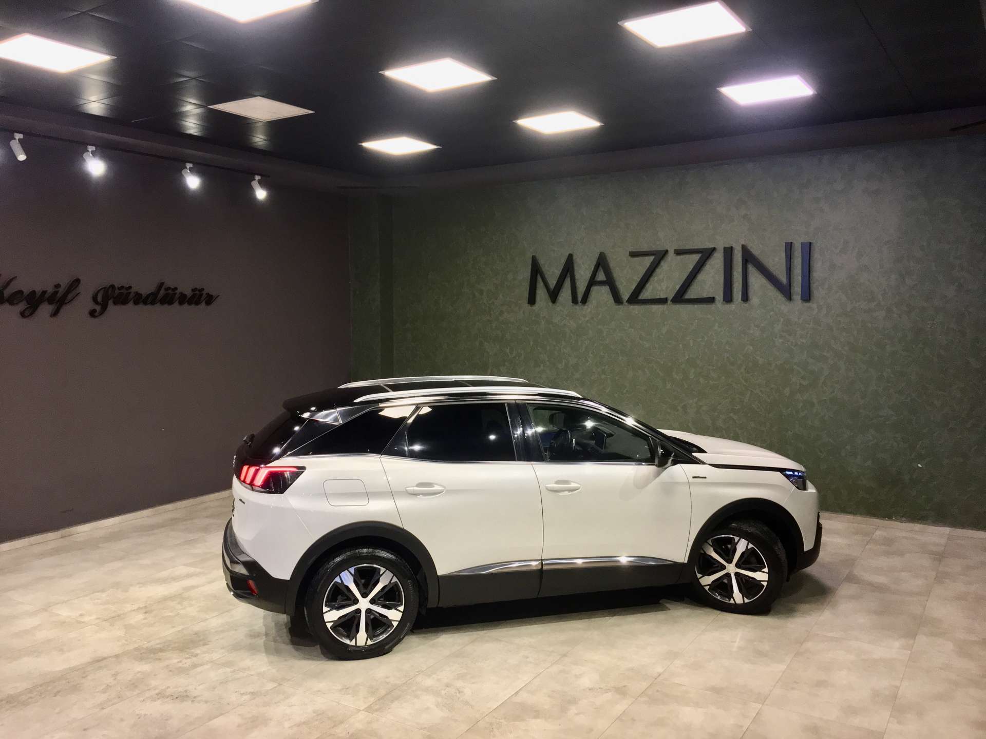 PEUGEOT 3008 1.6 2018 BEYAZ