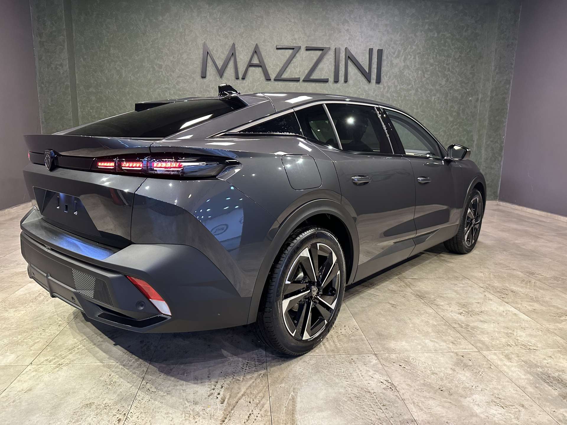 PEUGEOT 408 1.2 ALLURE 2023 GRİ