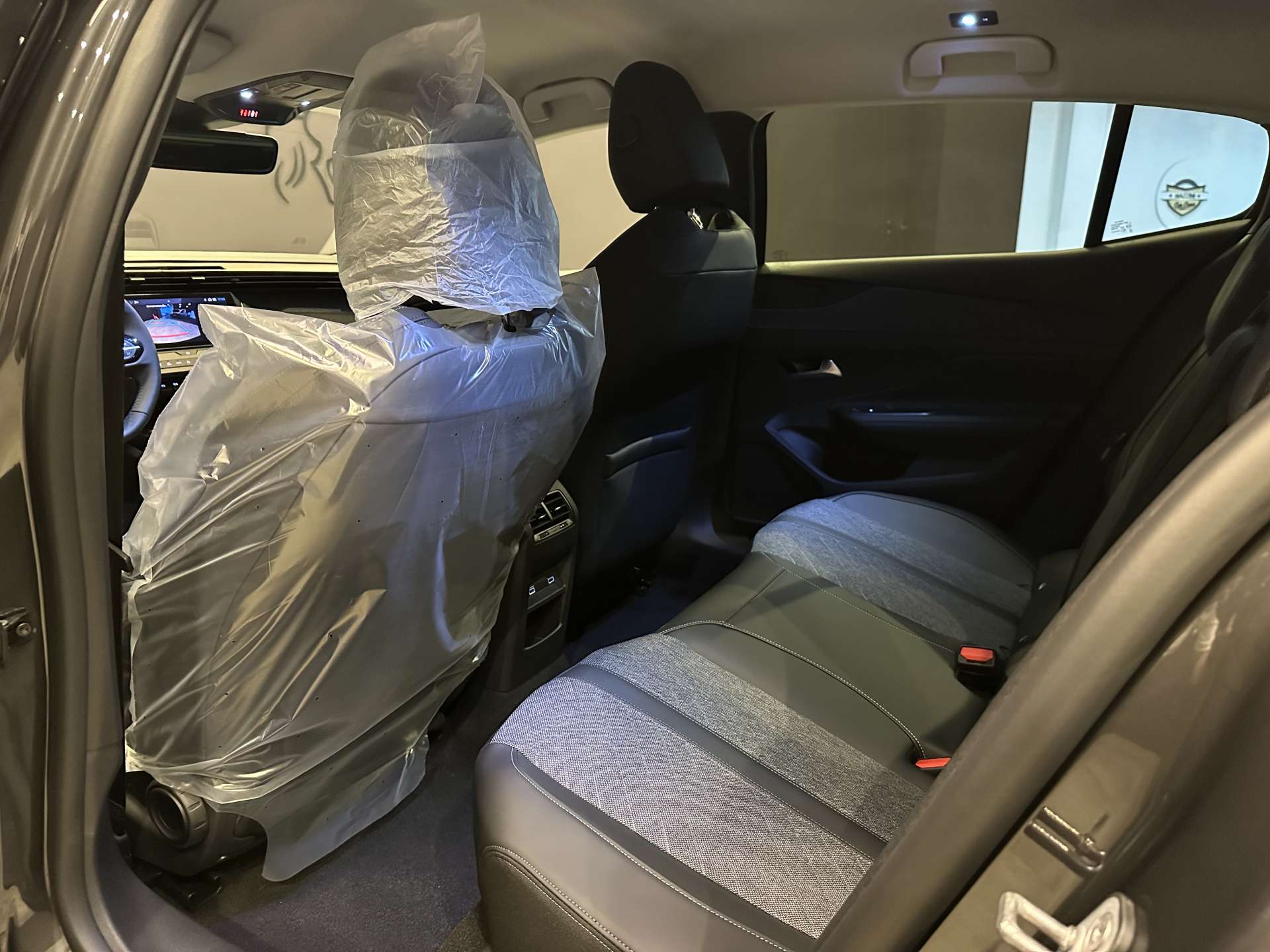 PEUGEOT 408 1.2 ALLURE 2023 GRİ