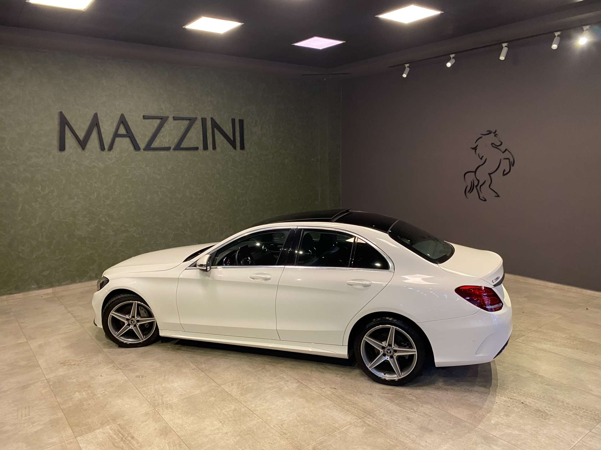 MERCEDES C200 BLUTEC AMG