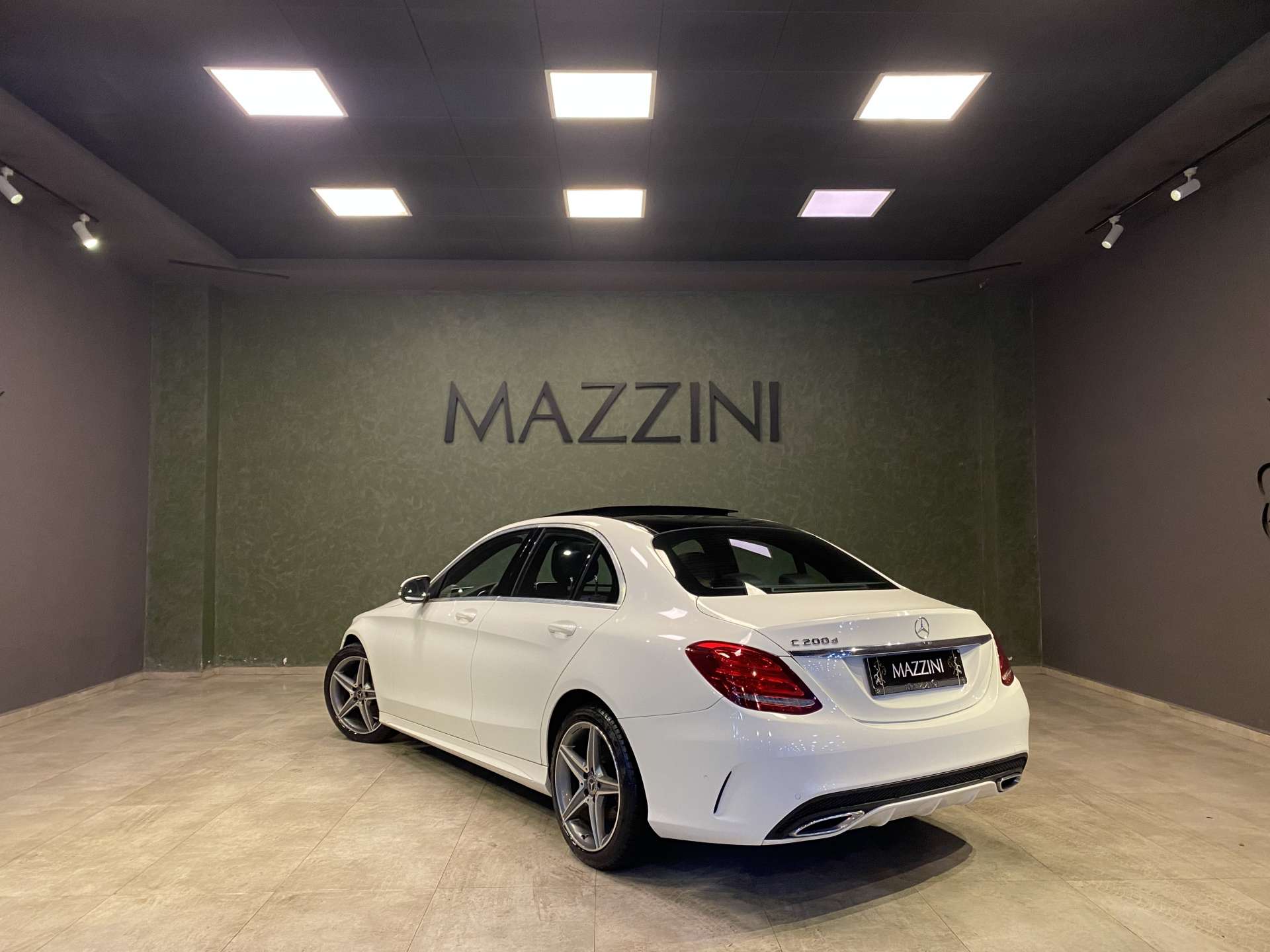MERCEDES C200 BLUTEC AMG