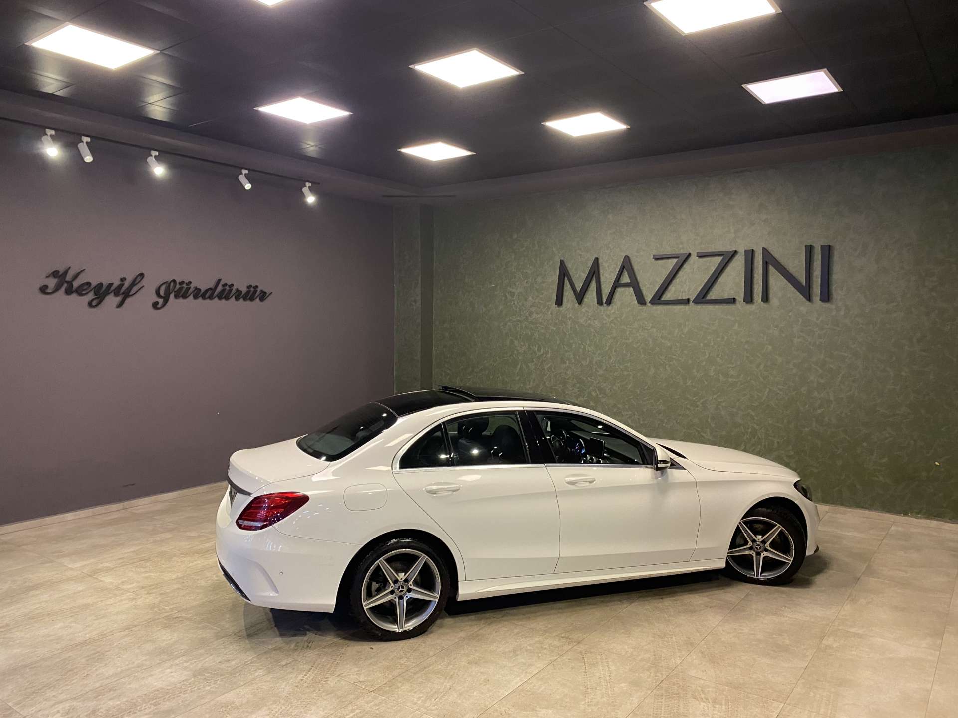MERCEDES C200 BLUTEC AMG