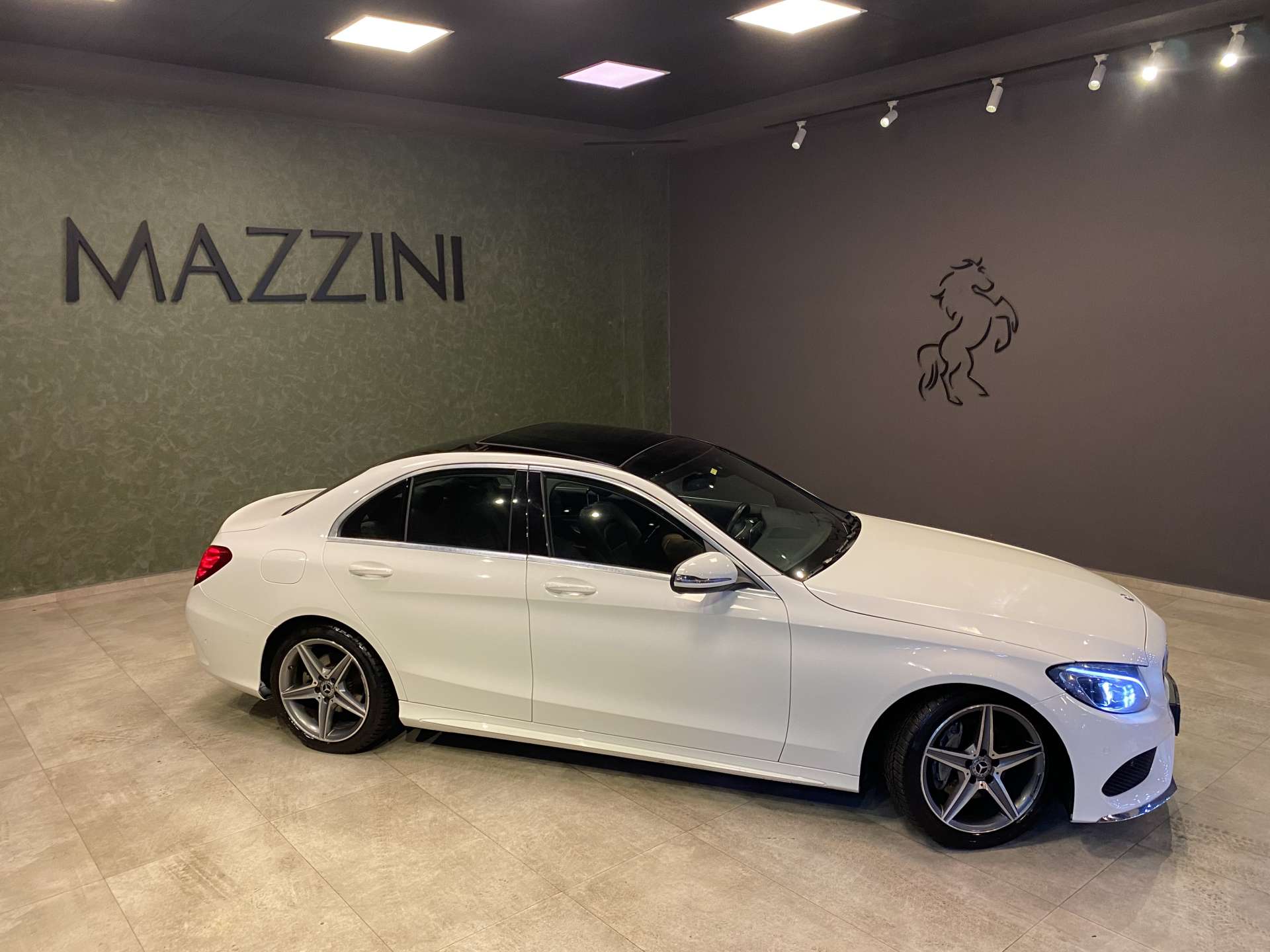 MERCEDES C200 BLUTEC AMG