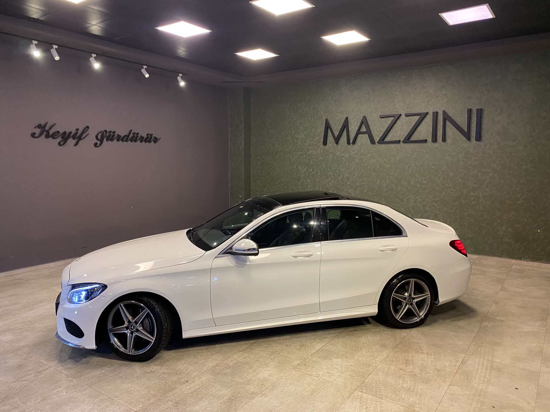 MERCEDES C200 BLUTEC AMG