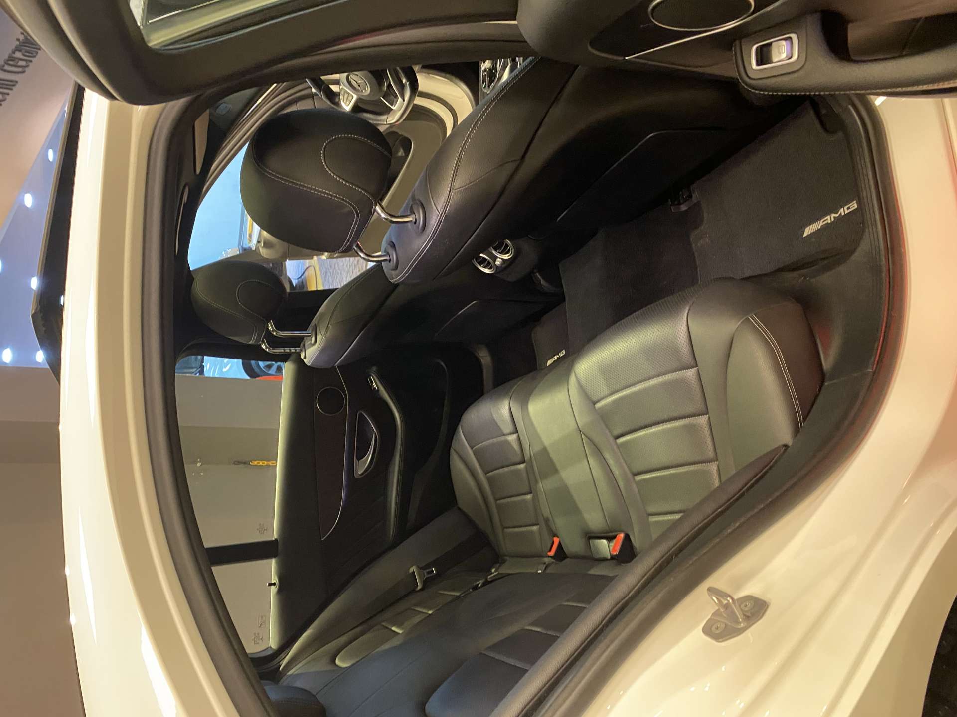 MERCEDES C200 BLUTEC AMG