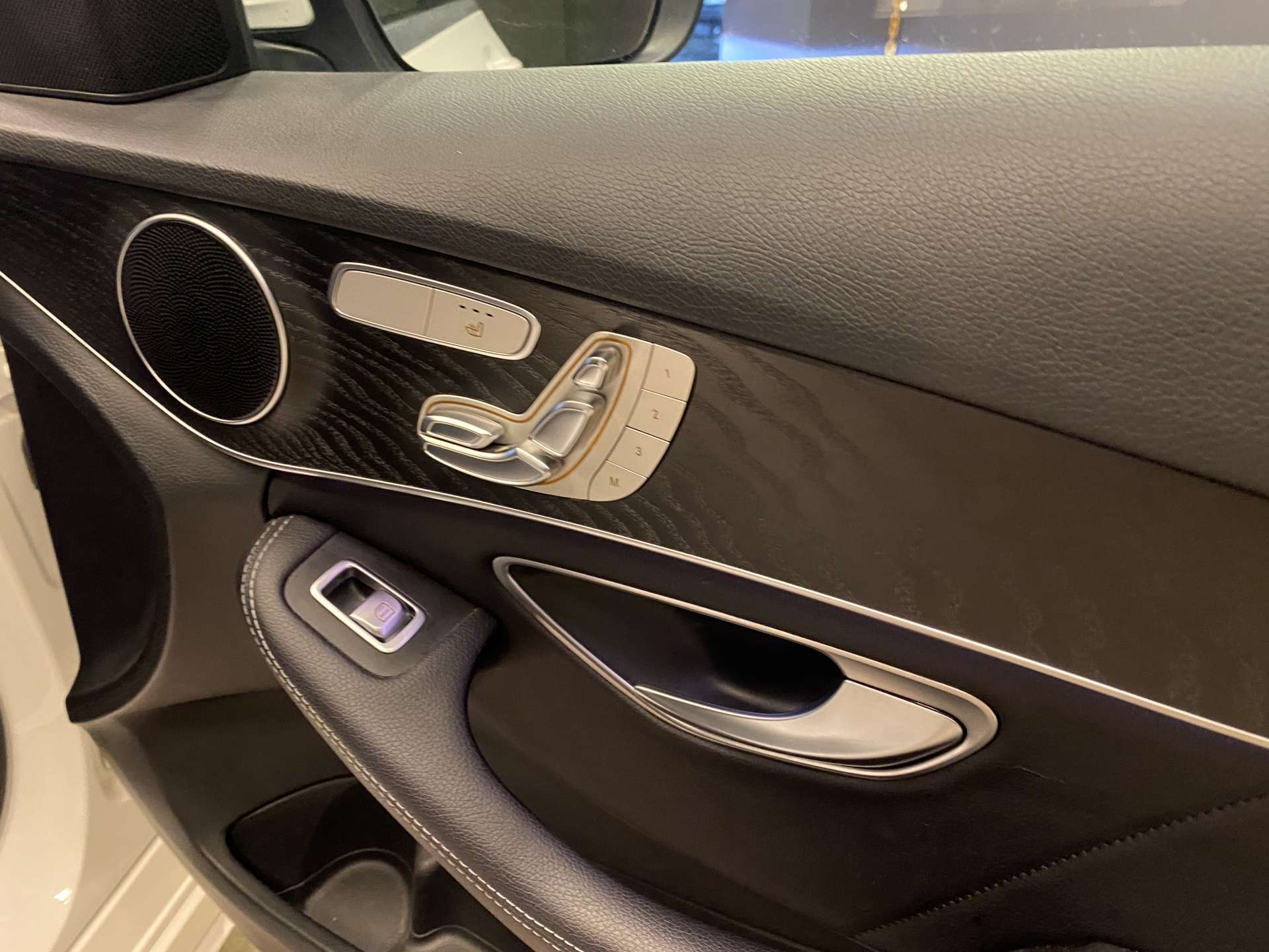 MERCEDES C200 BLUTEC AMG