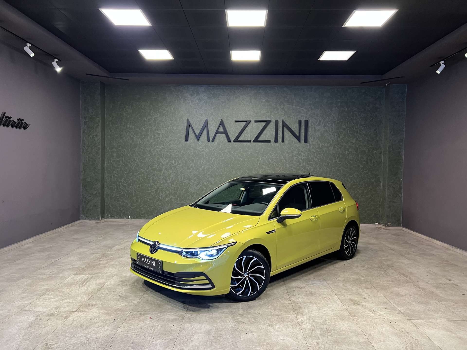 VOLKSWAGEN-GOLF-1.0 ETSI 110PS STYLE DSG