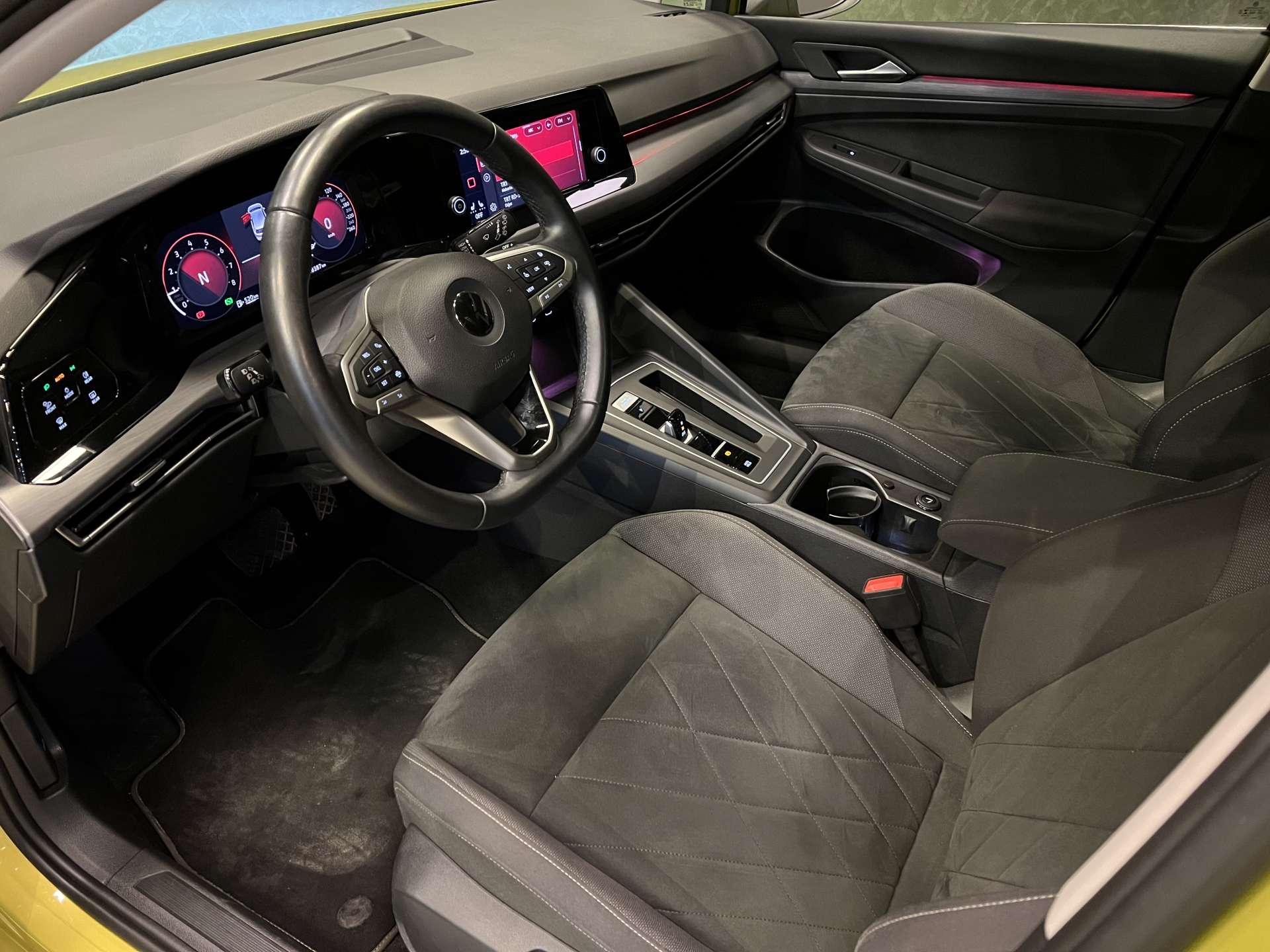 VOLKSWAGEN-GOLF-1.0 ETSI 110PS STYLE DSG
