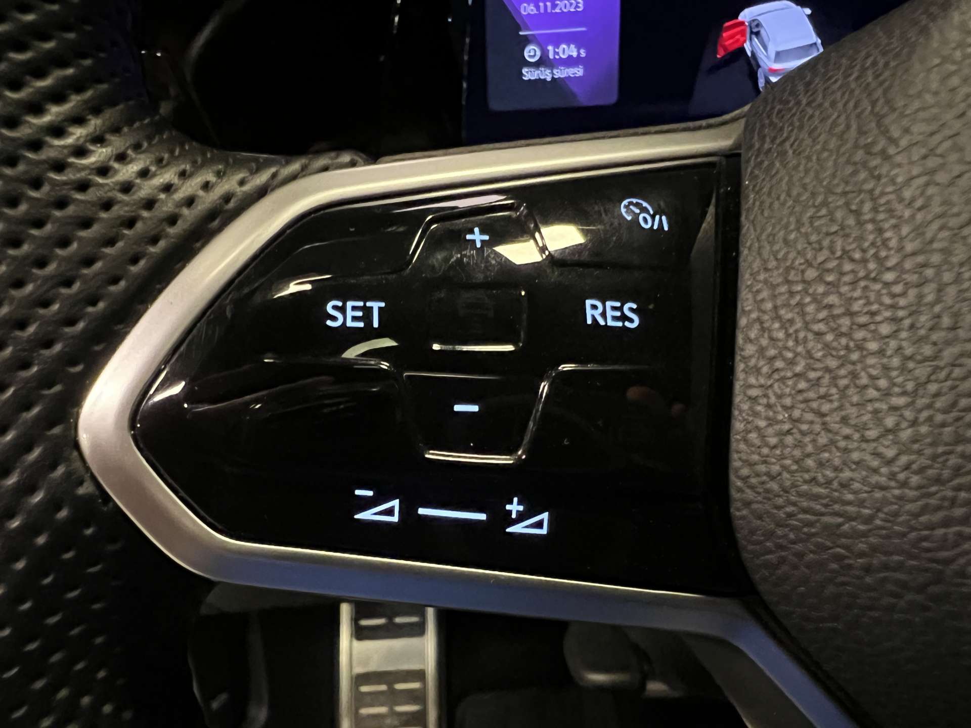 VW GOLF 1.0 E TSI DSG R LİNE BEYAZ