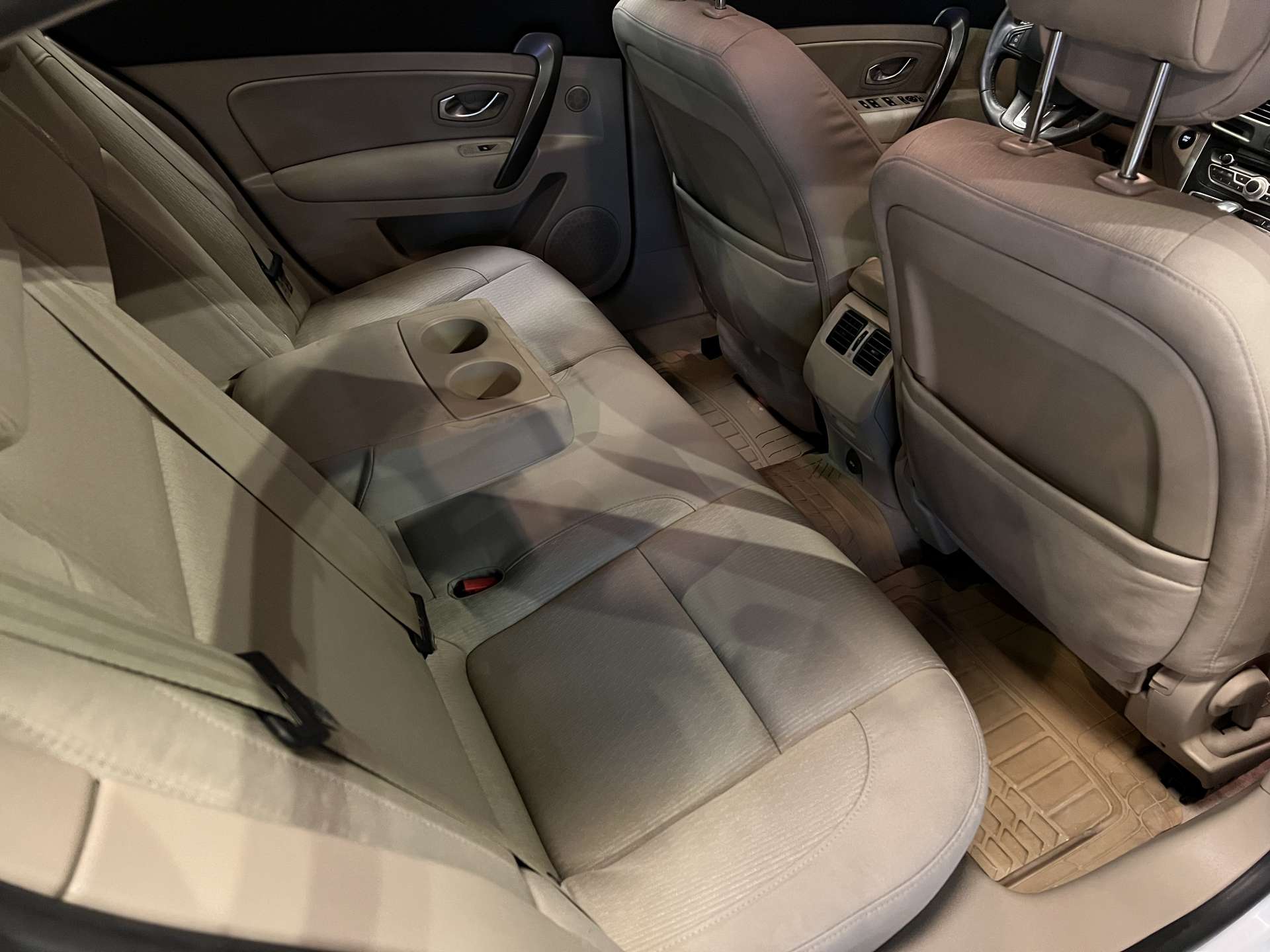 RENAULT LATITUDE 2.0 PRİVİLLAGE