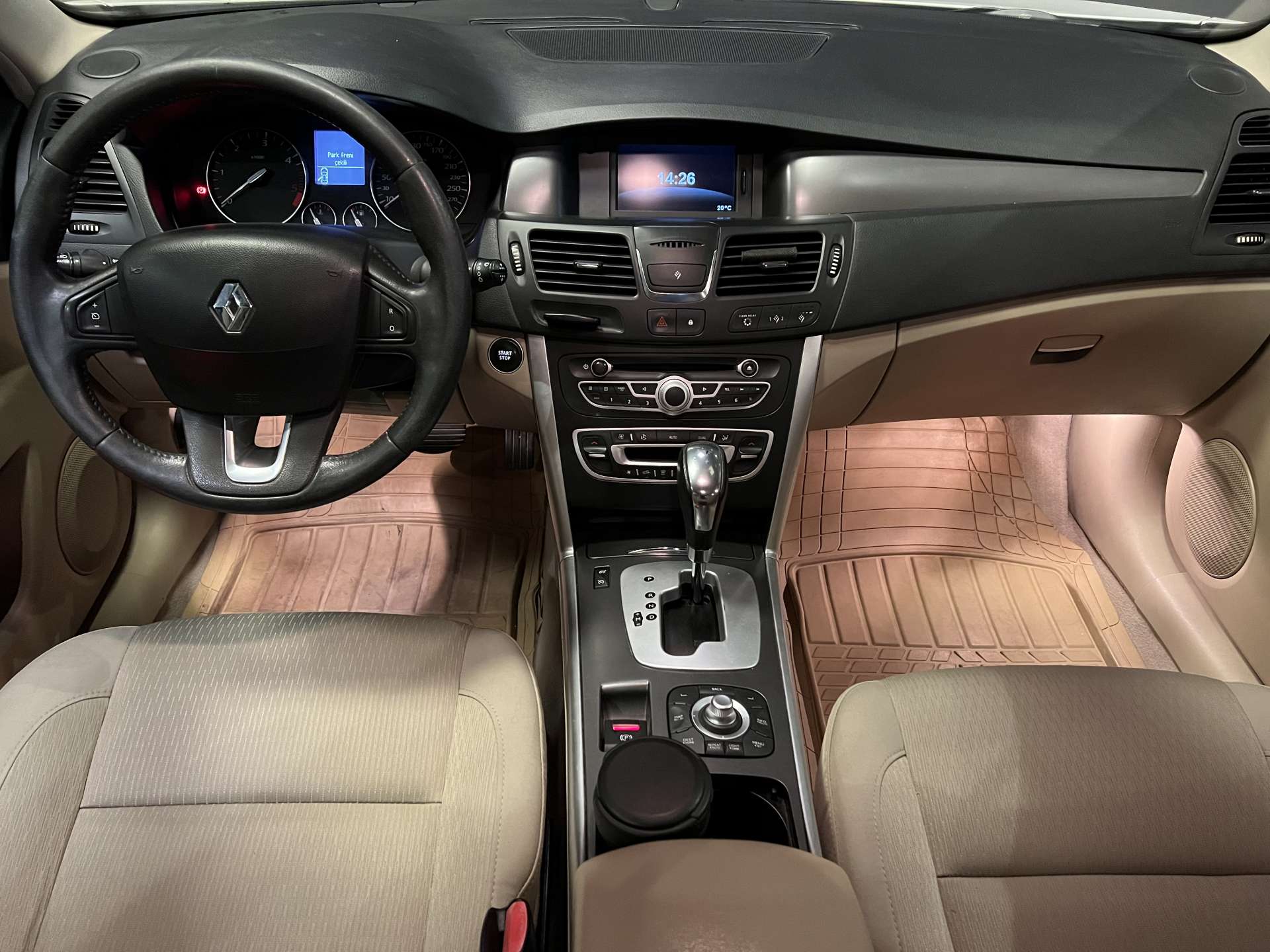 RENAULT LATITUDE 2.0 PRİVİLLAGE