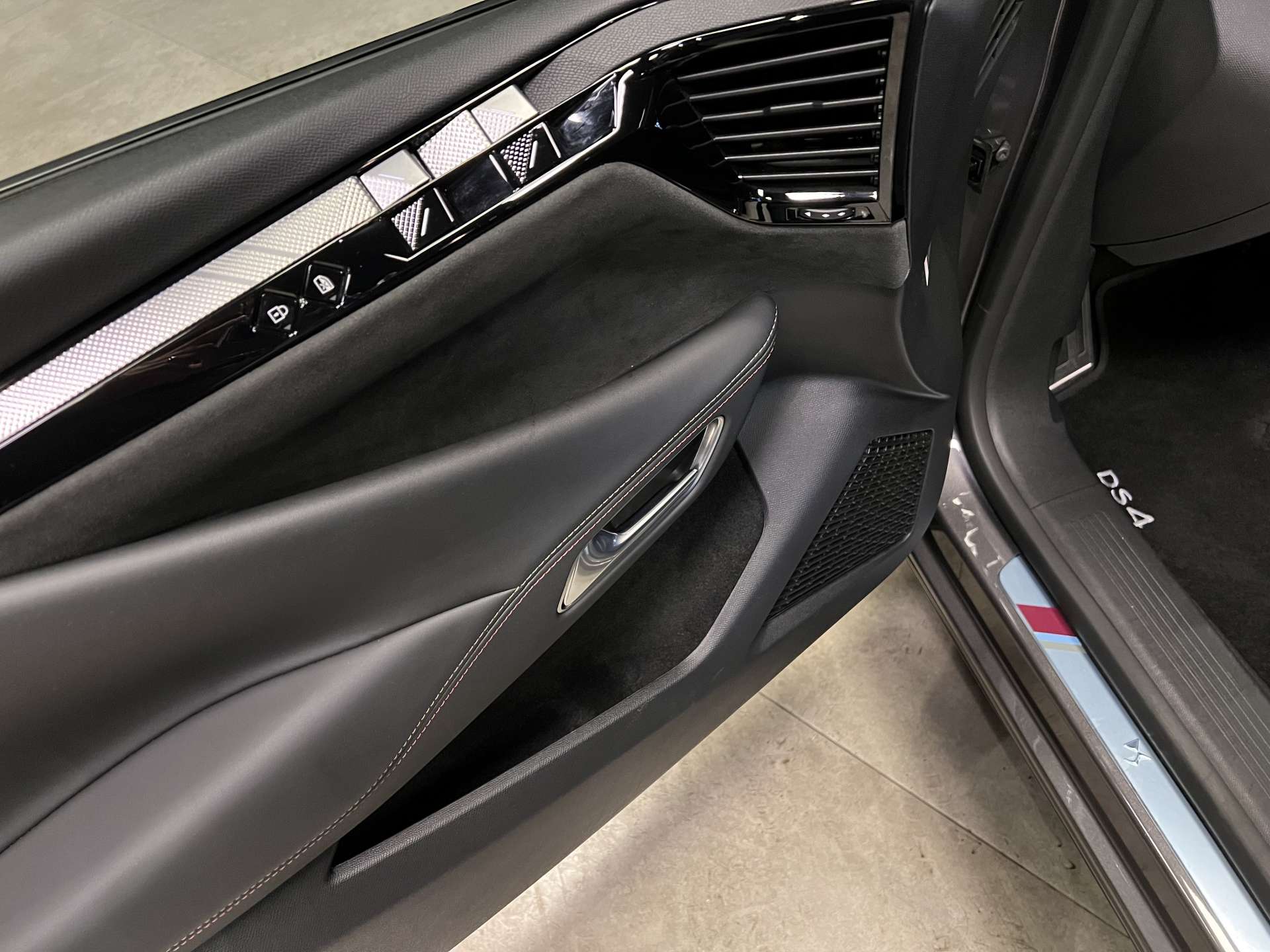 DS4 1.5 BLUEHDI PERFORMANCE LİNE